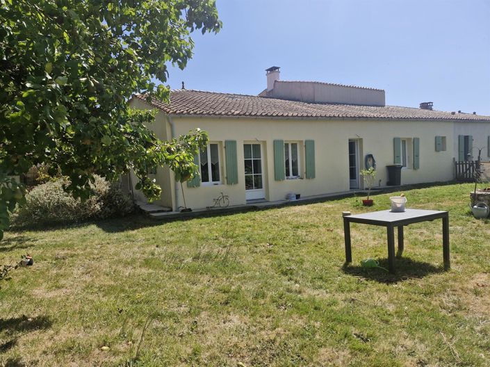 Image No.1-5 Bed House for sale