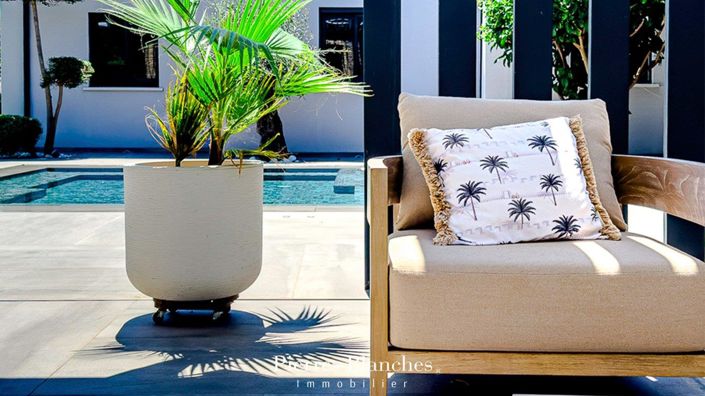 Image No.10-4 Bed House for sale