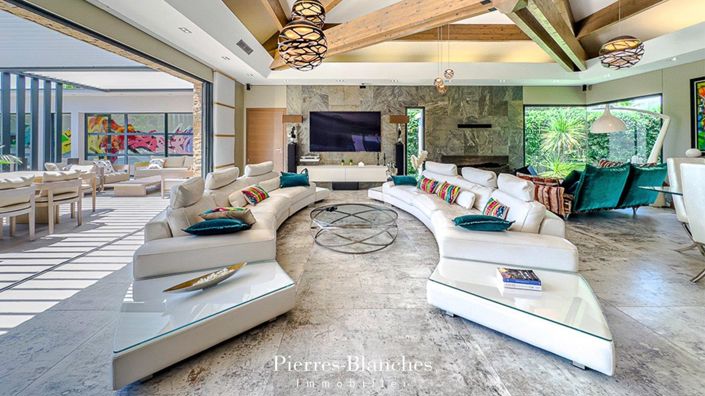 Image No.3-4 Bed House for sale