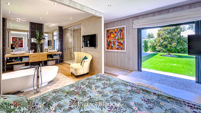 Image No.9-4 Bed House for sale