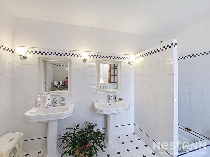 Image No.13-6 Bed House for sale