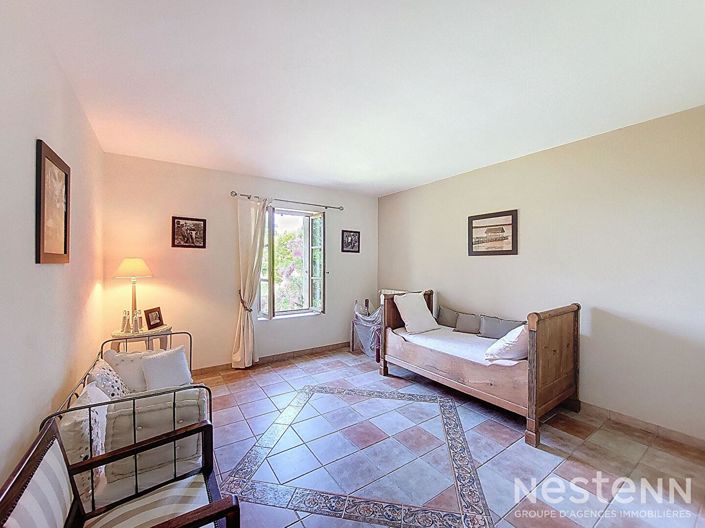 Image No.14-6 Bed House for sale