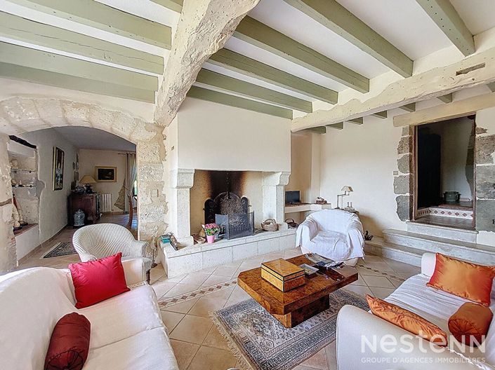 Image No.2-6 Bed House for sale