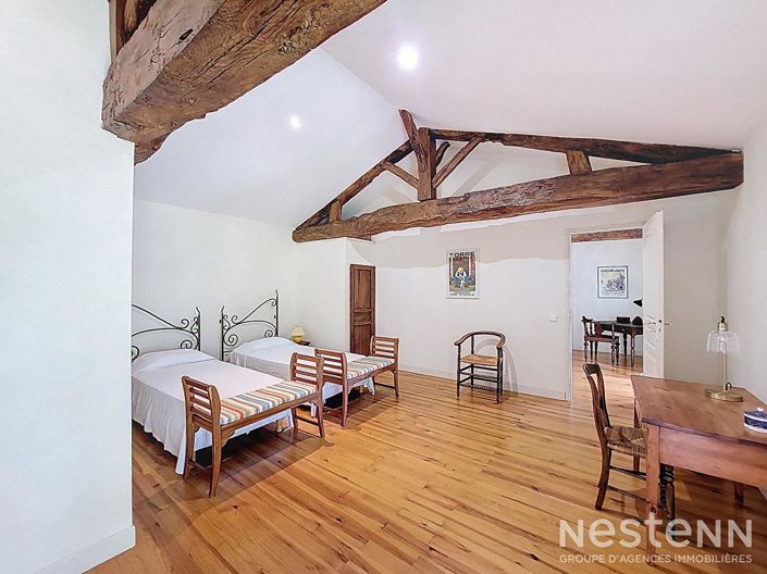 Image No.20-6 Bed House for sale