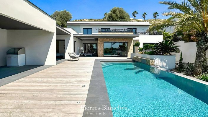 Image No.9-5 Bed House for sale