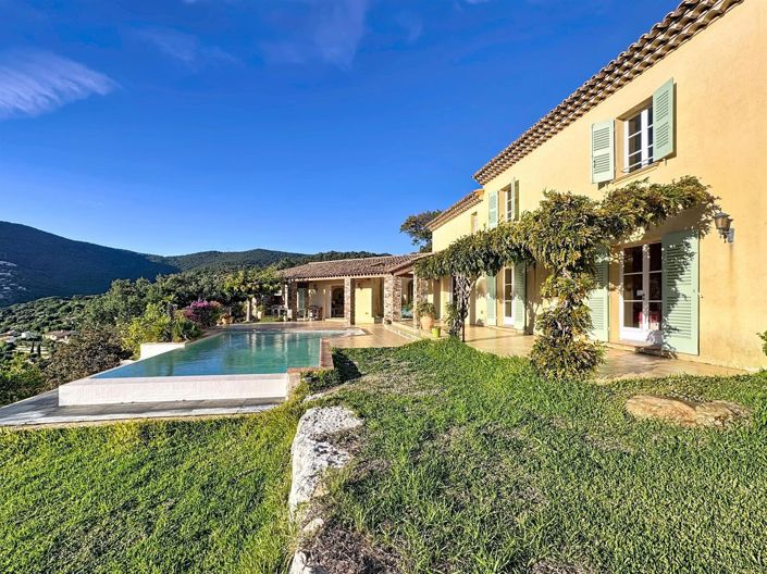 Image No.1-4 Bed House for sale