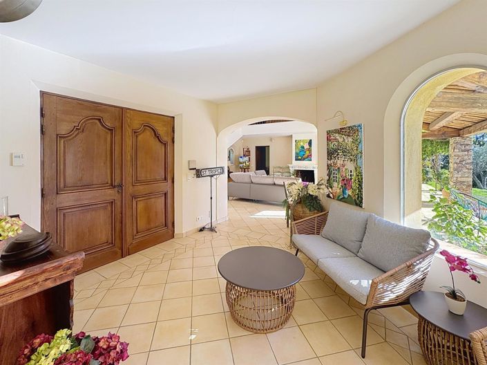 Image No.9-4 Bed House for sale