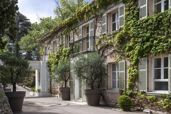 Image No.6-15 Bed House for sale