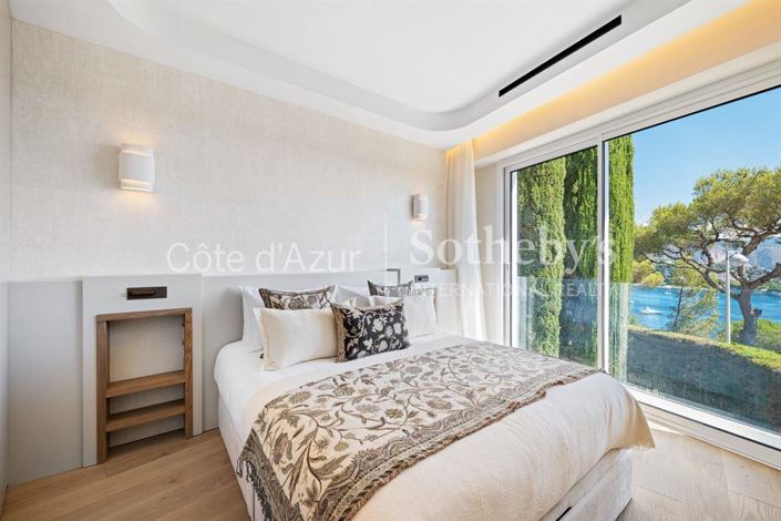 Image No.11-4 Bed Property for sale