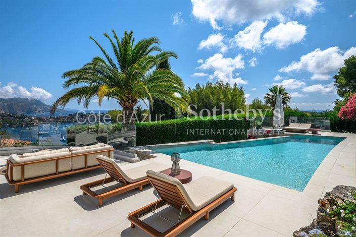 Image No.2-4 Bed Property for sale