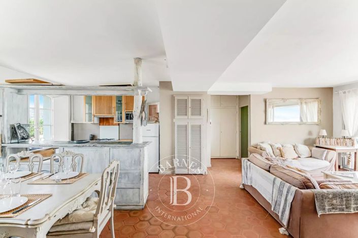 Image No.3-3 Bed Apartment for sale