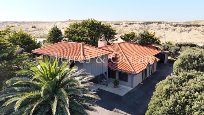 Image No.1-5 Bed House for sale