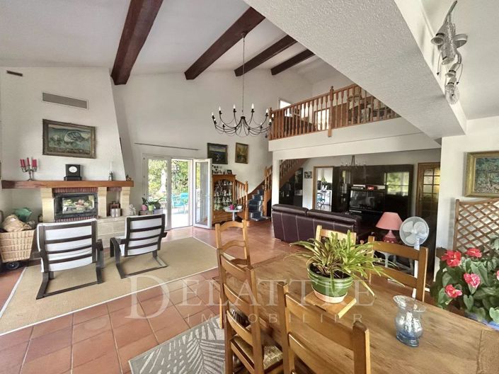 Image No.5-4 Bed House for sale