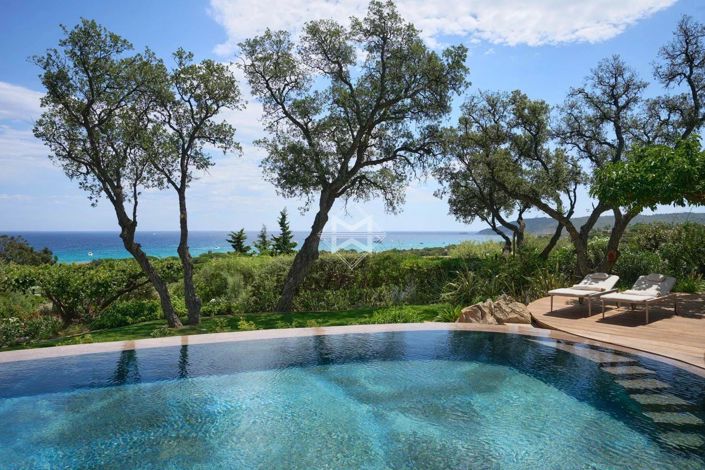 Image No.5-8 Bed House for sale