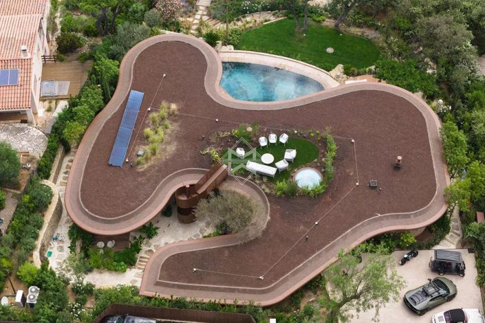 Image No.6-8 Bed House for sale