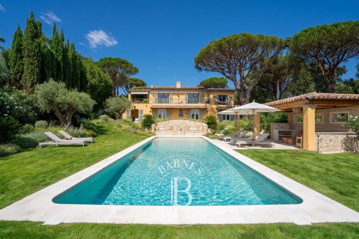 Image No.1-6 Bed House for sale