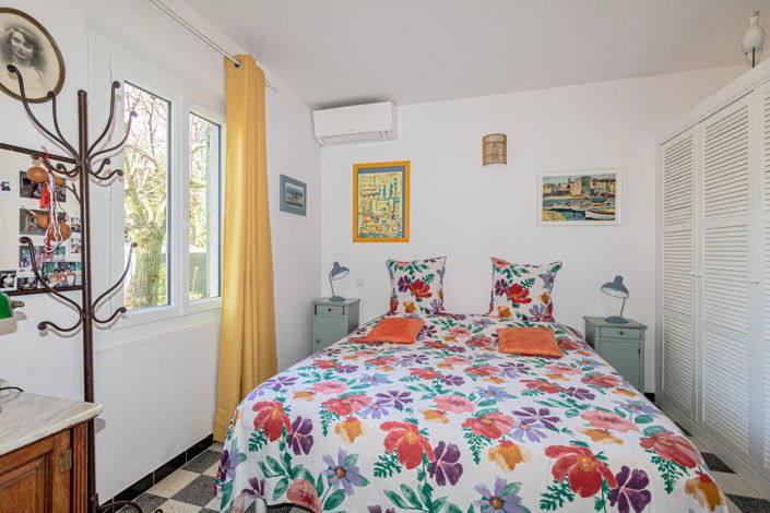 Image No.21-4 Bed House for sale