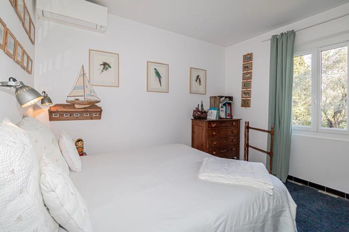 Image No.22-4 Bed House for sale