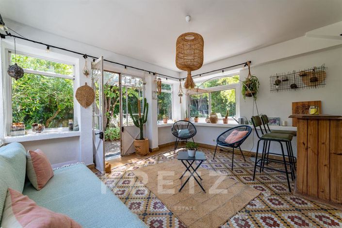 Image No.3-4 Bed House for sale