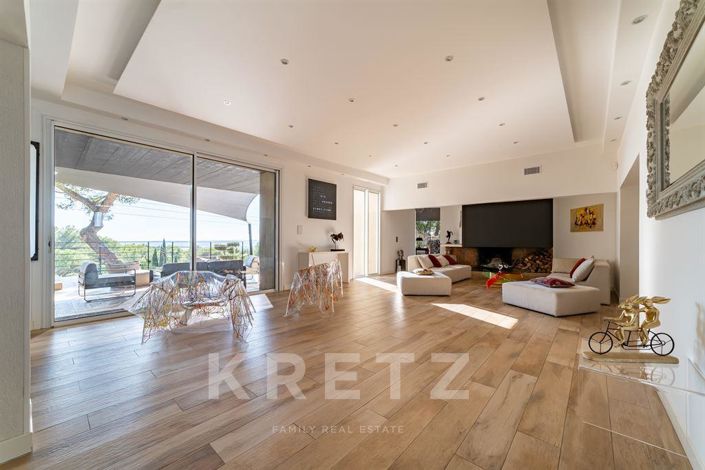 Image No.6-7 Bed House for sale