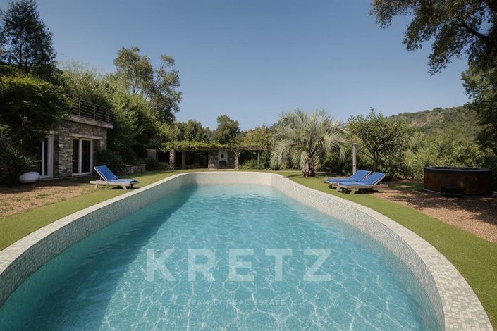 Image No.12-5 Bed House for sale