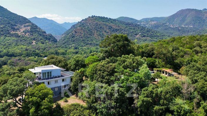 Image No.5-5 Bed House for sale