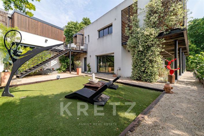 Image No.18-4 Bed House for sale