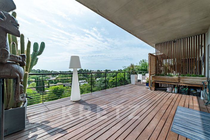 Image No.9-4 Bed House for sale