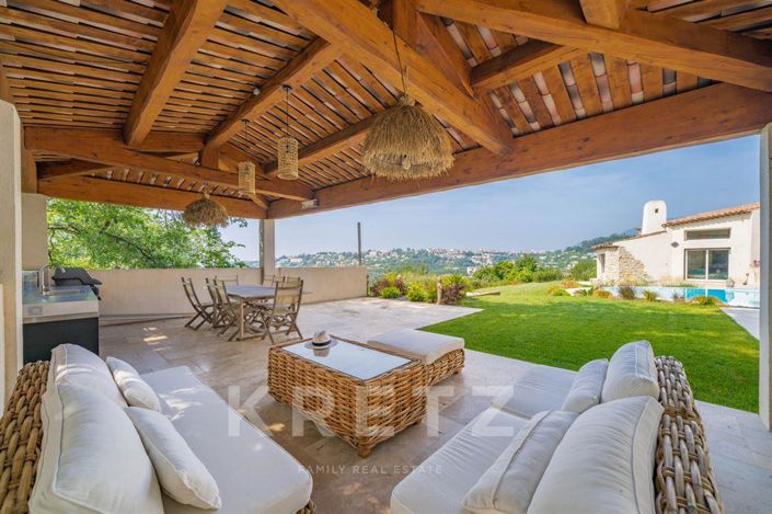 Image No.5-5 Bed Property for sale