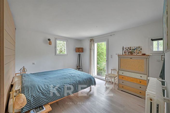 Image No.10-5 Bed House for sale