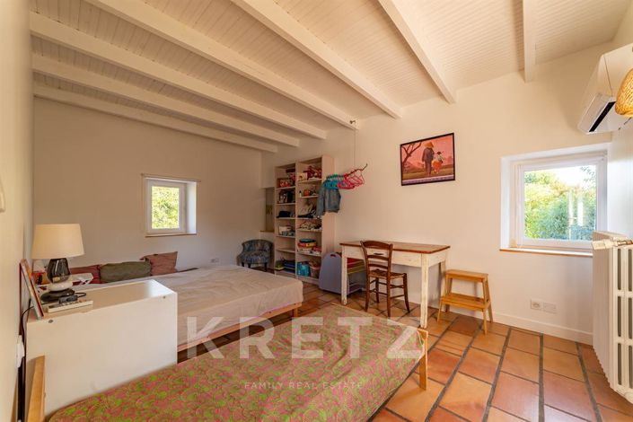 Image No.12-5 Bed House for sale