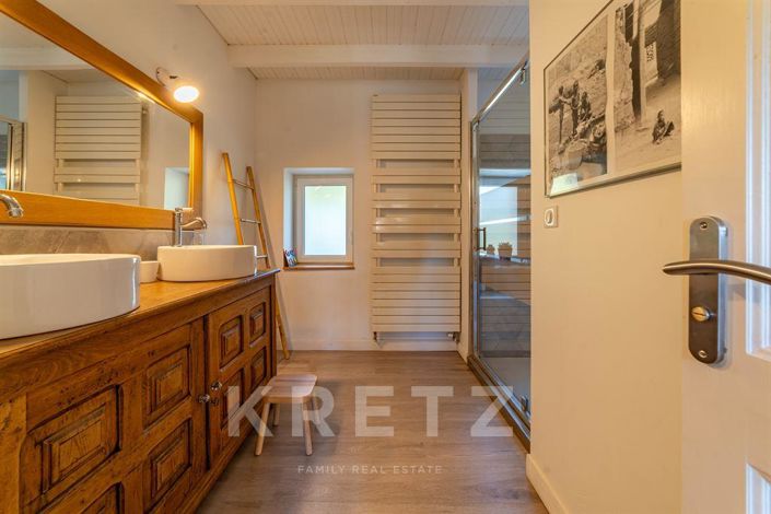 Image No.13-5 Bed House for sale