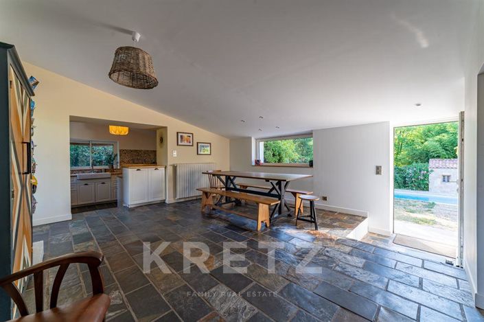 Image No.5-5 Bed House for sale