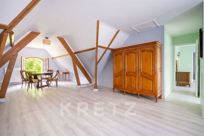 Image No.13-5 Bed House for sale