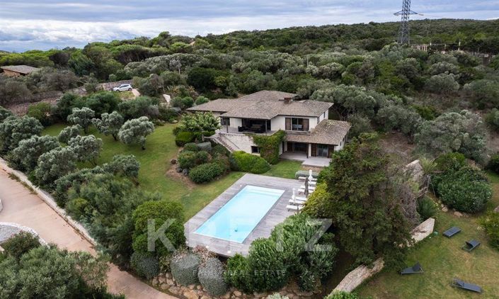 Image No.1-5 Bed House for sale