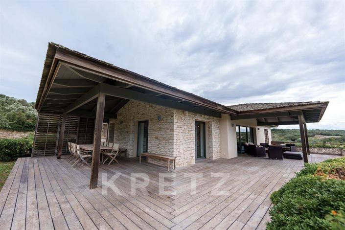 Image No.6-5 Bed House for sale