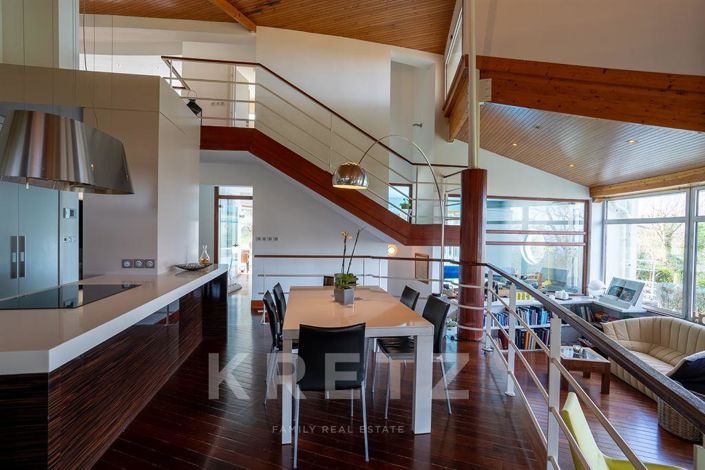 Image No.9-4 Bed Property for sale