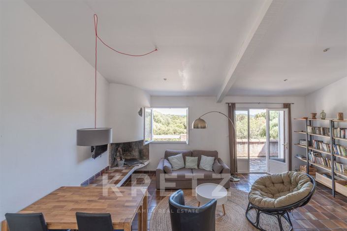 Image No.15-6 Bed House for sale