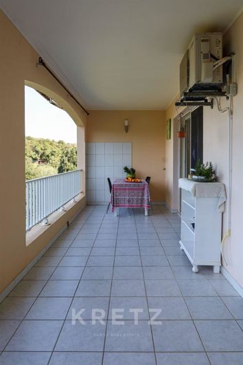 Image No.18-10 Bed House for sale