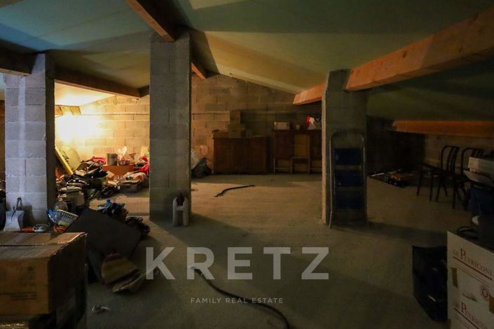 Image No.20-10 Bed House for sale