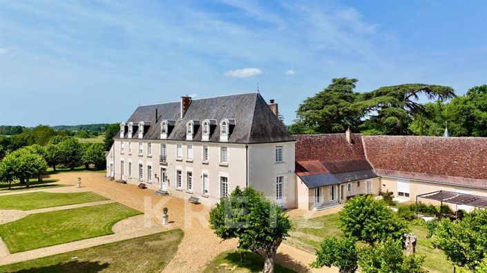 Image No.2-9 Bed Property for sale