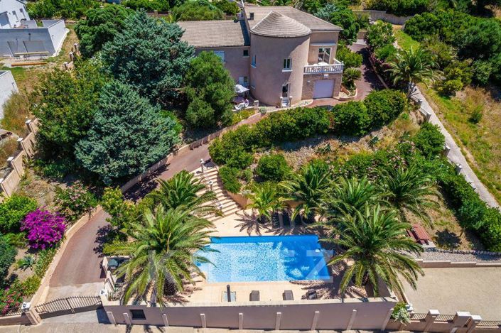 Image No.5-5 Bed House for sale