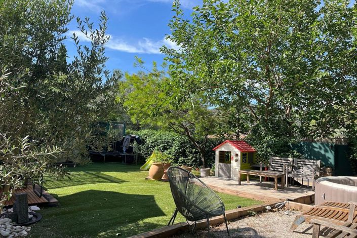 Image No.2-3 Bed House for sale