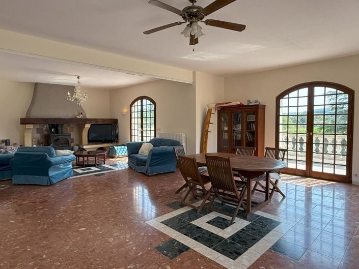 Image No.3-7 Bed House for sale