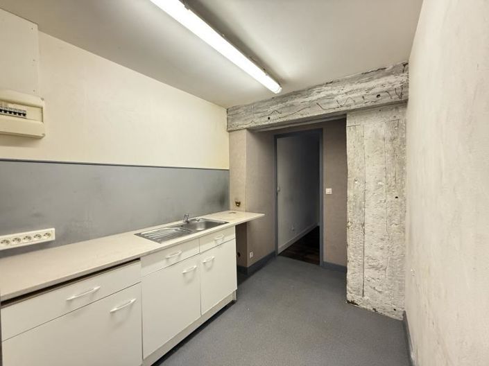 Image No.13-7 Bed House for sale