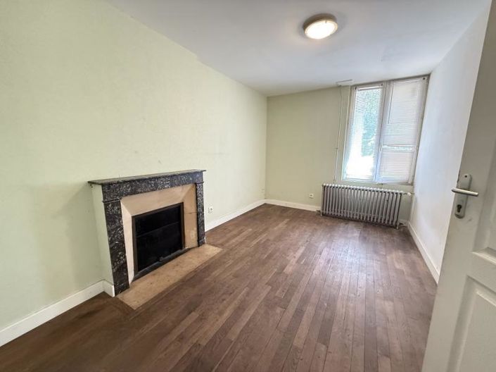 Image No.14-7 Bed House for sale