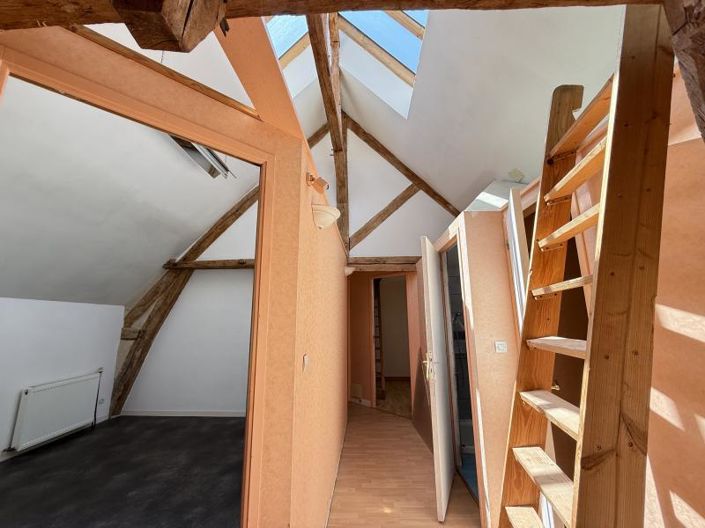 Image No.16-7 Bed House for sale