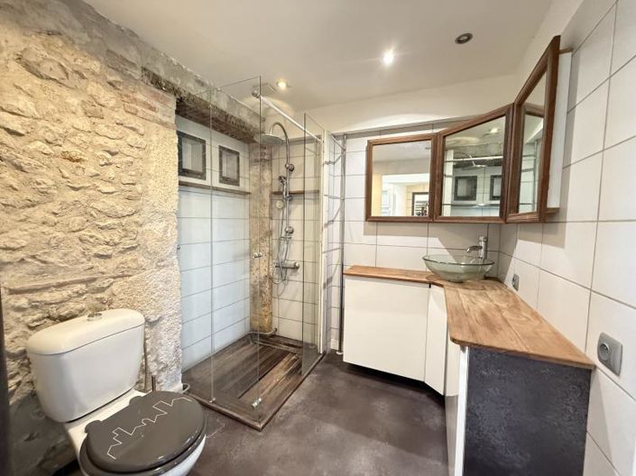 Image No.9-7 Bed House for sale