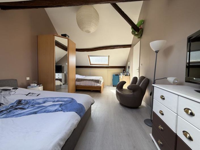 Image No.11-4 Bed House for sale