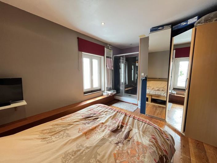 Image No.15-4 Bed House for sale